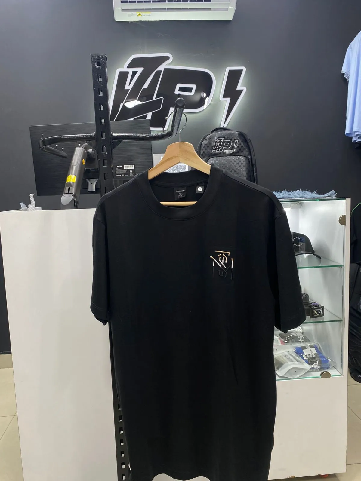 camiseta monastey 