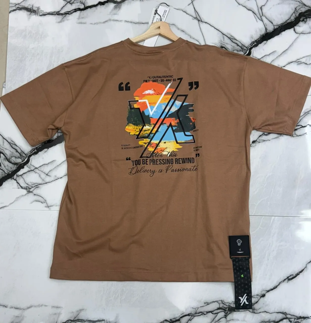 Camiseta y/out