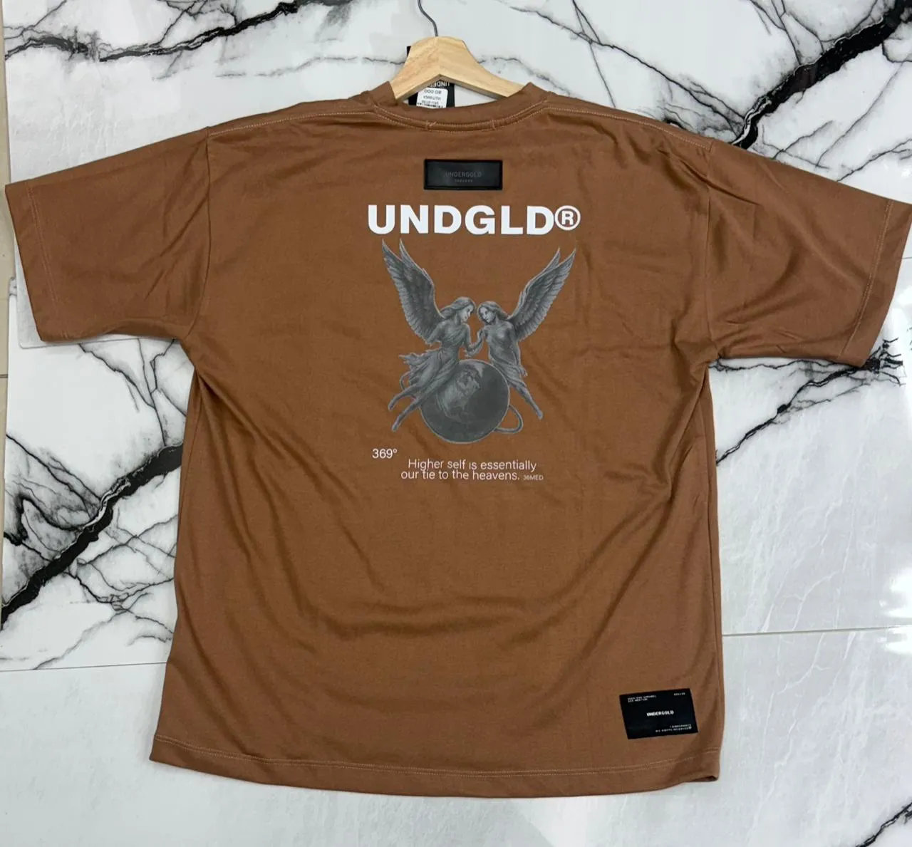Camiseta UNDGLD
