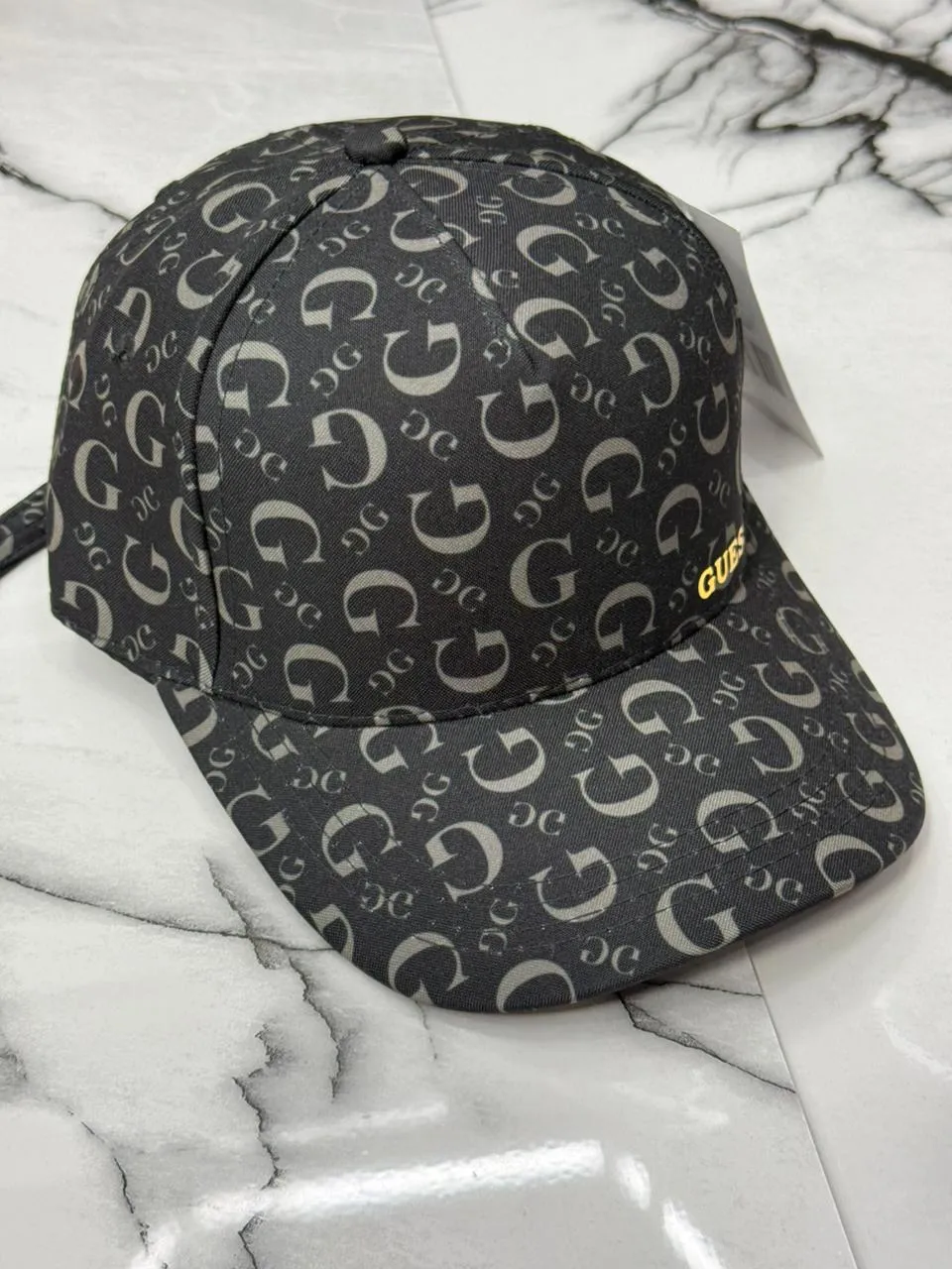 GORRA GUESS