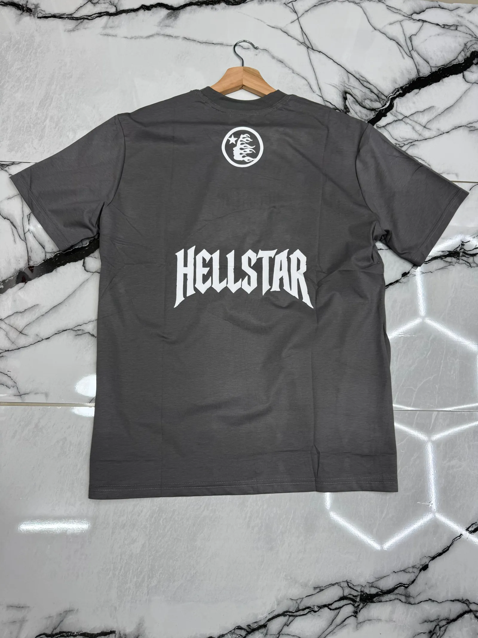 Camiseta Hellstar