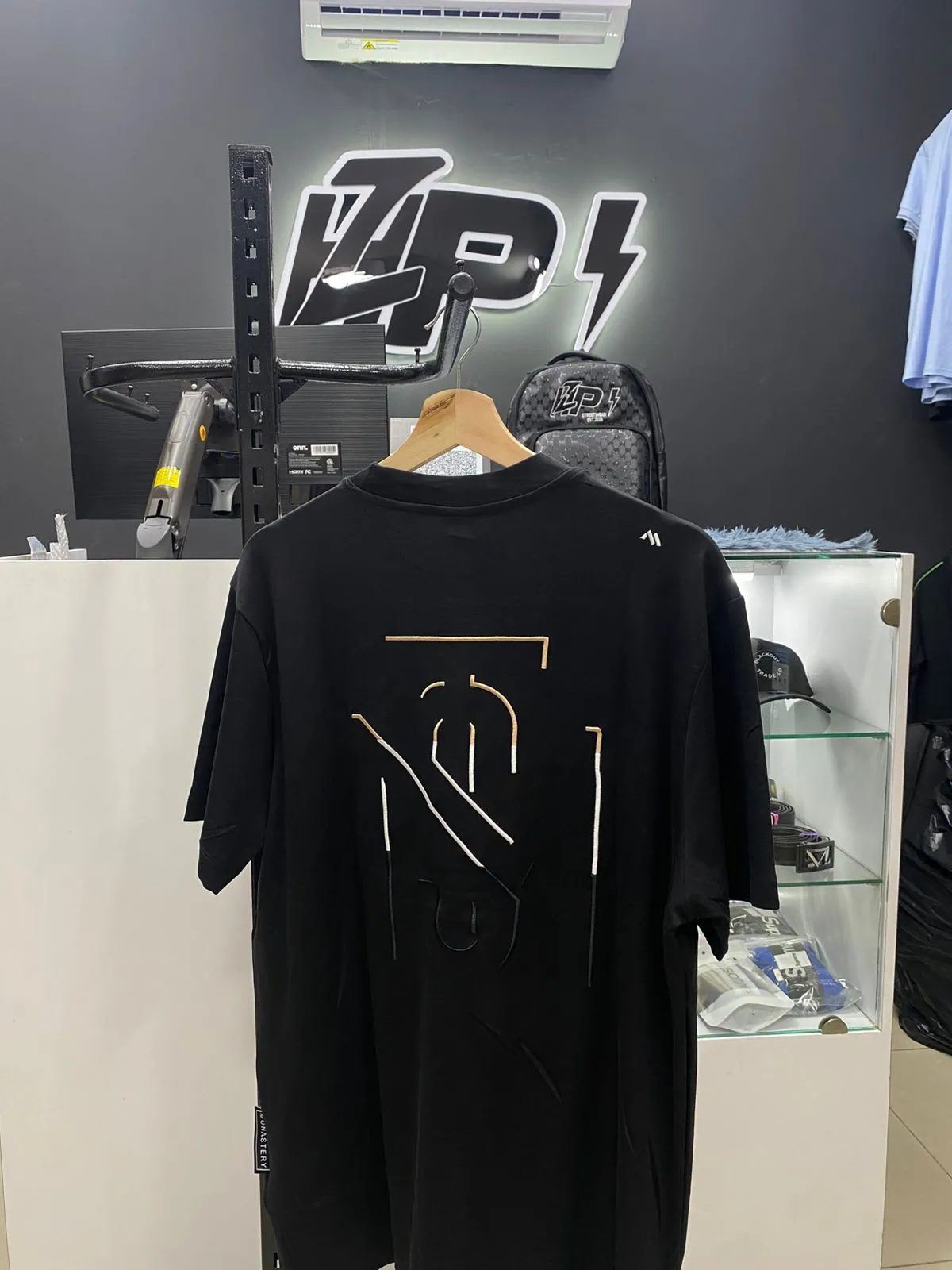 camiseta monastey 
