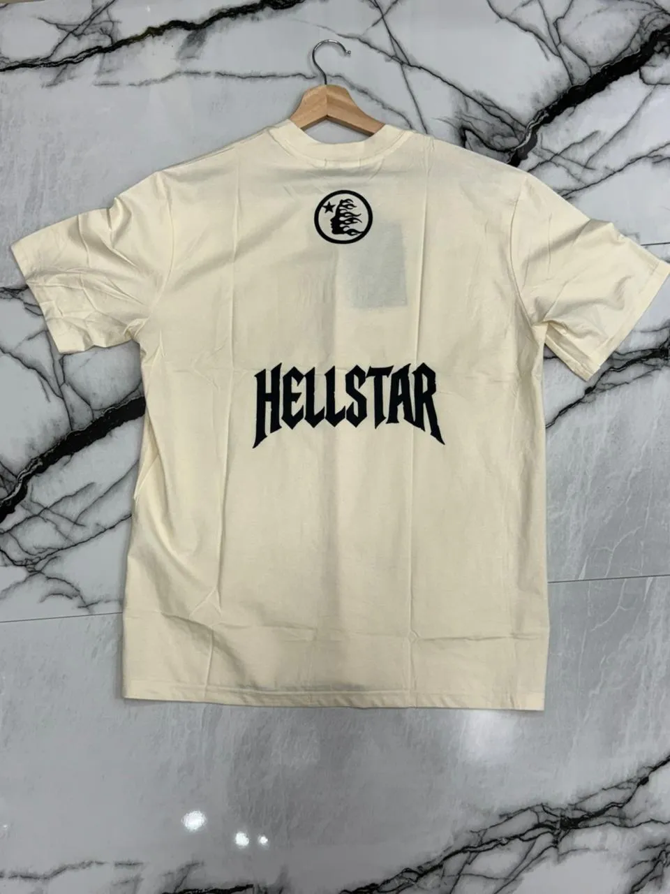 Camiseta Hellstar