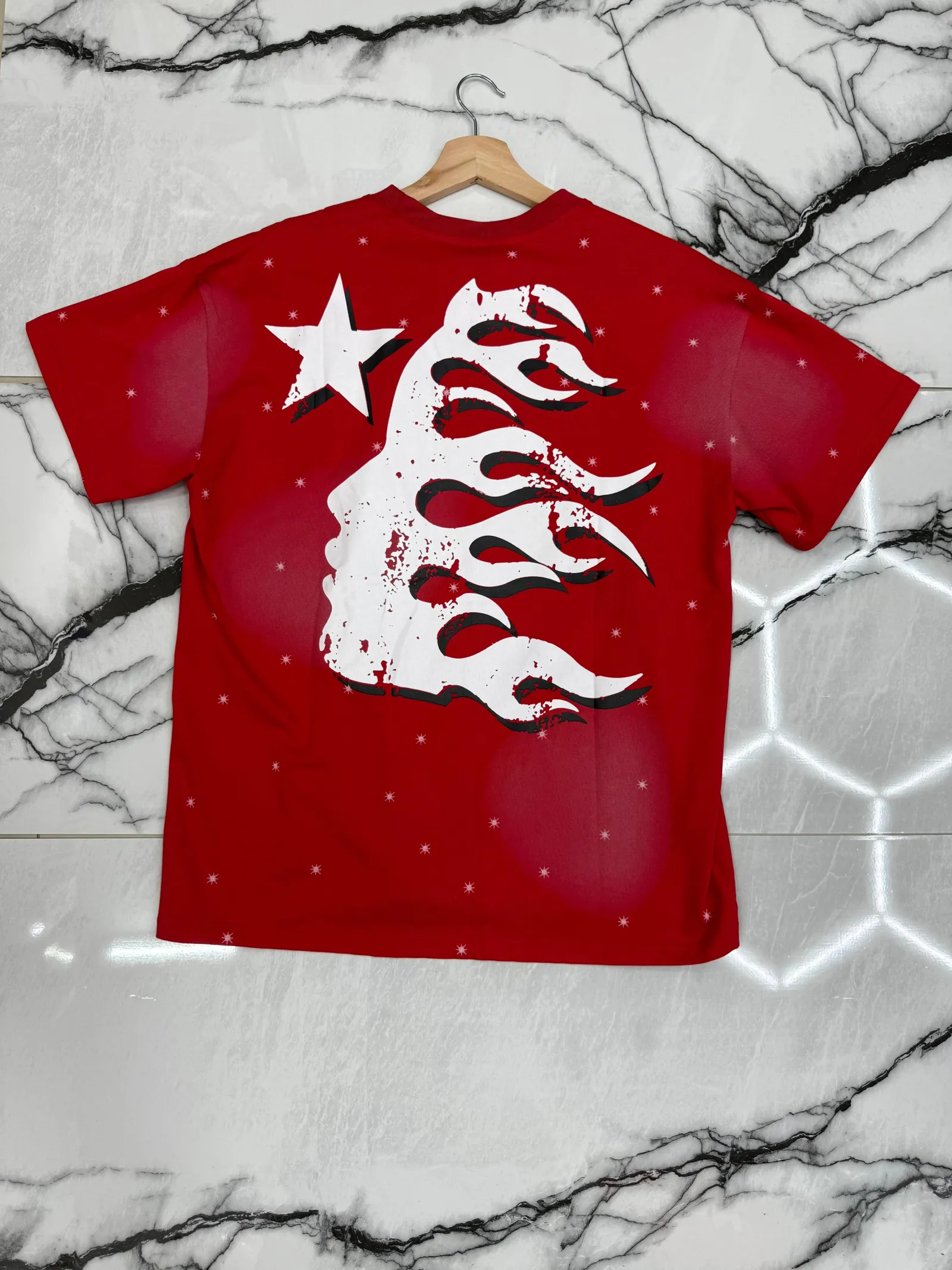 Camiseta Hellstar