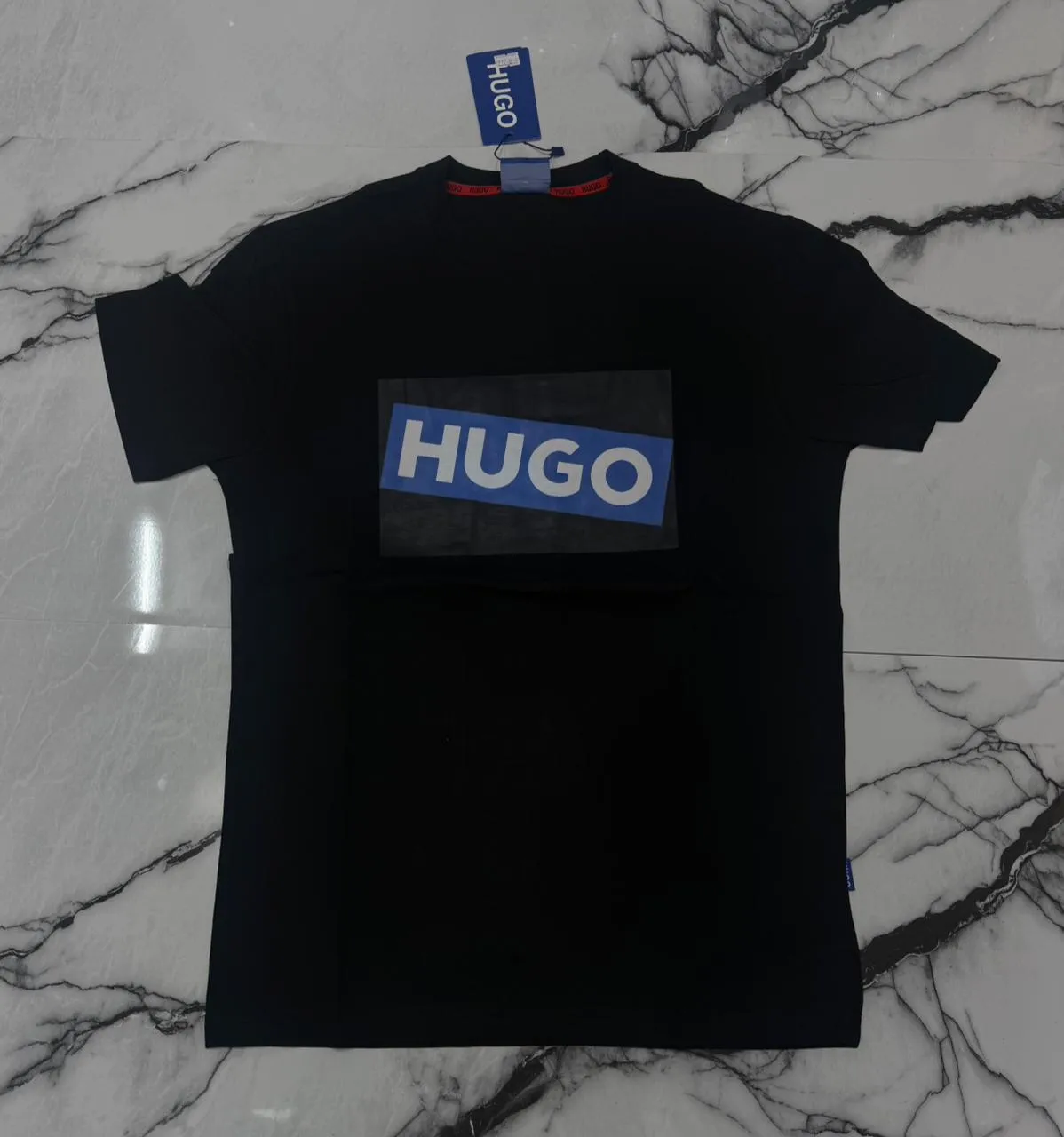 Camiseta Hugo