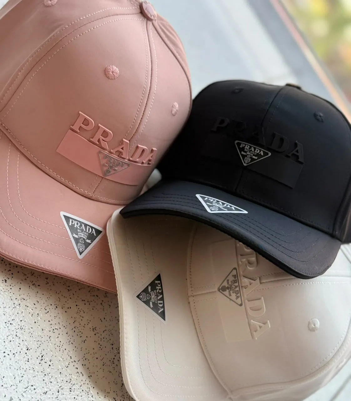 GORRA PRADA