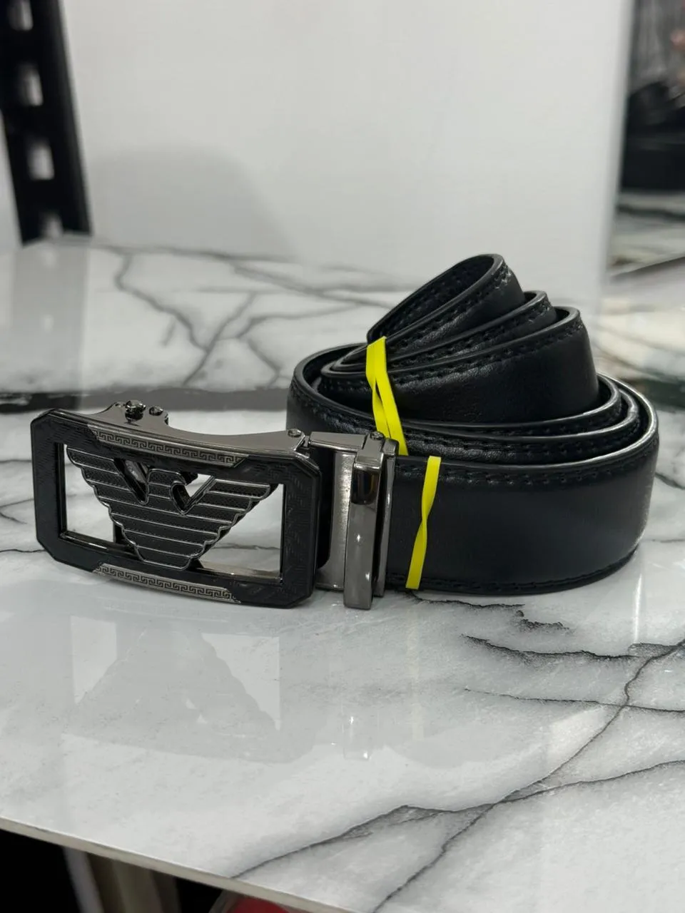 Correa Armani l