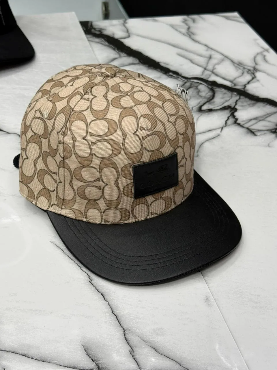 GORRA COACH