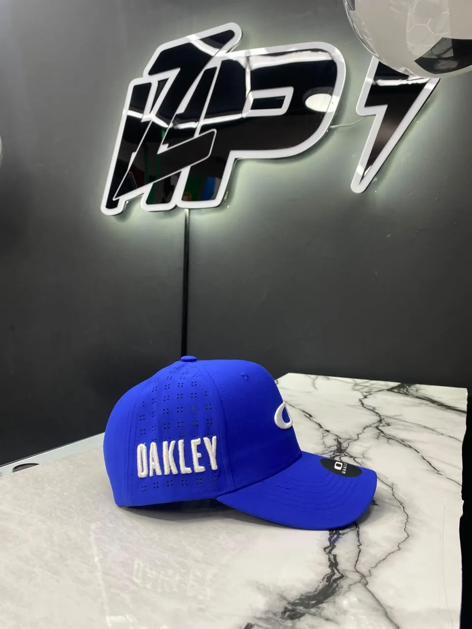 gorra okley