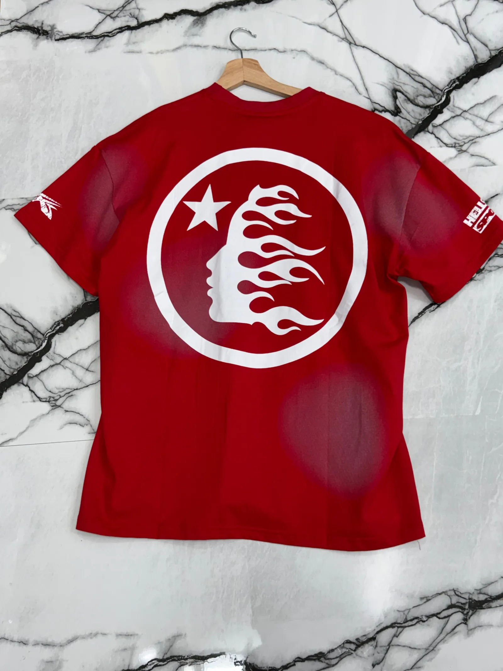 Camiseta Hellstar