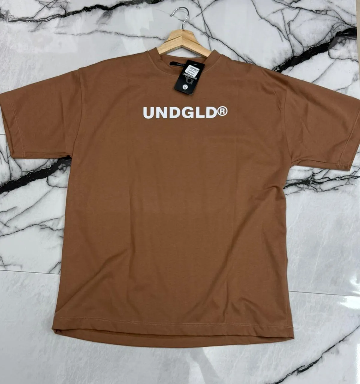 Camiseta UNDGLD