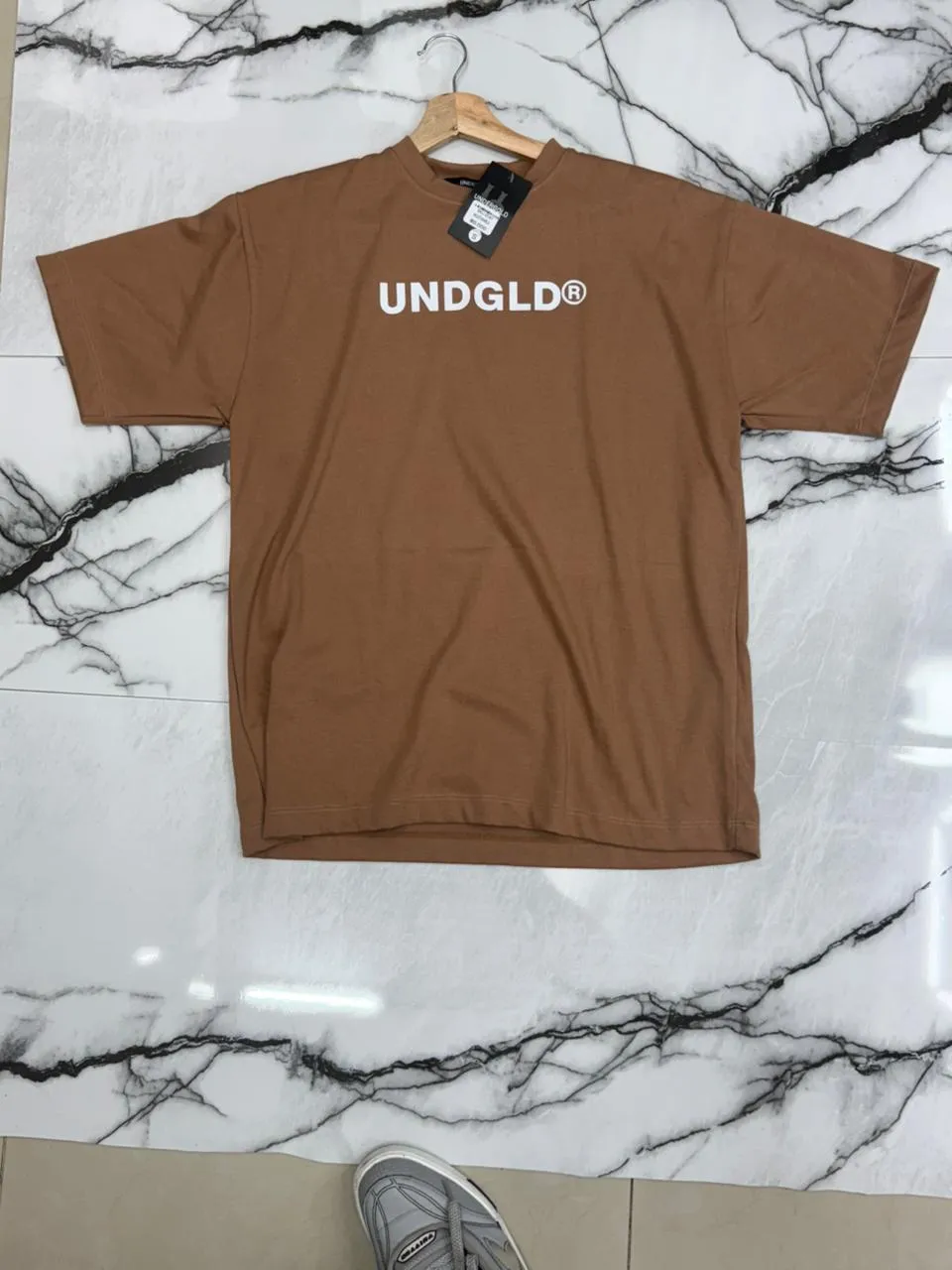 Camiseta UNDRGLD l