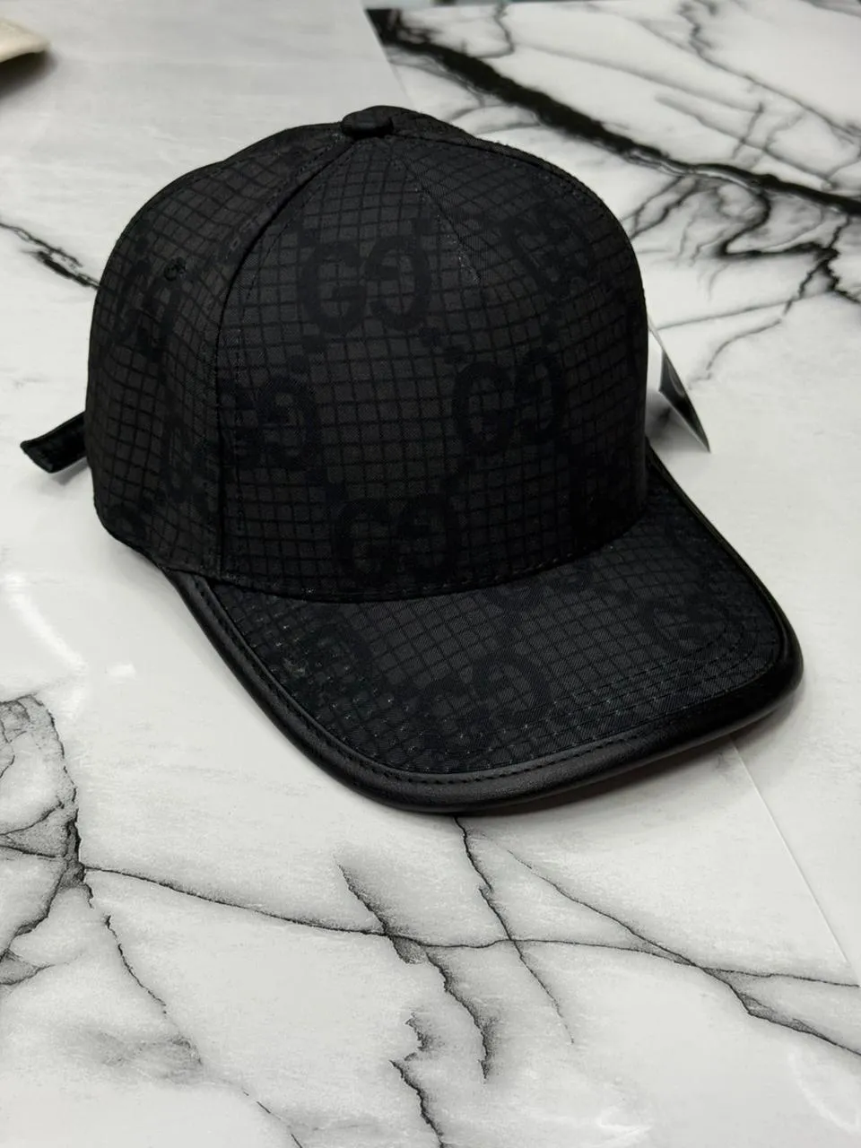 GORRA GUESS