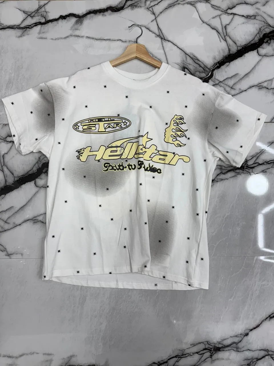 Camiseta Hellstar