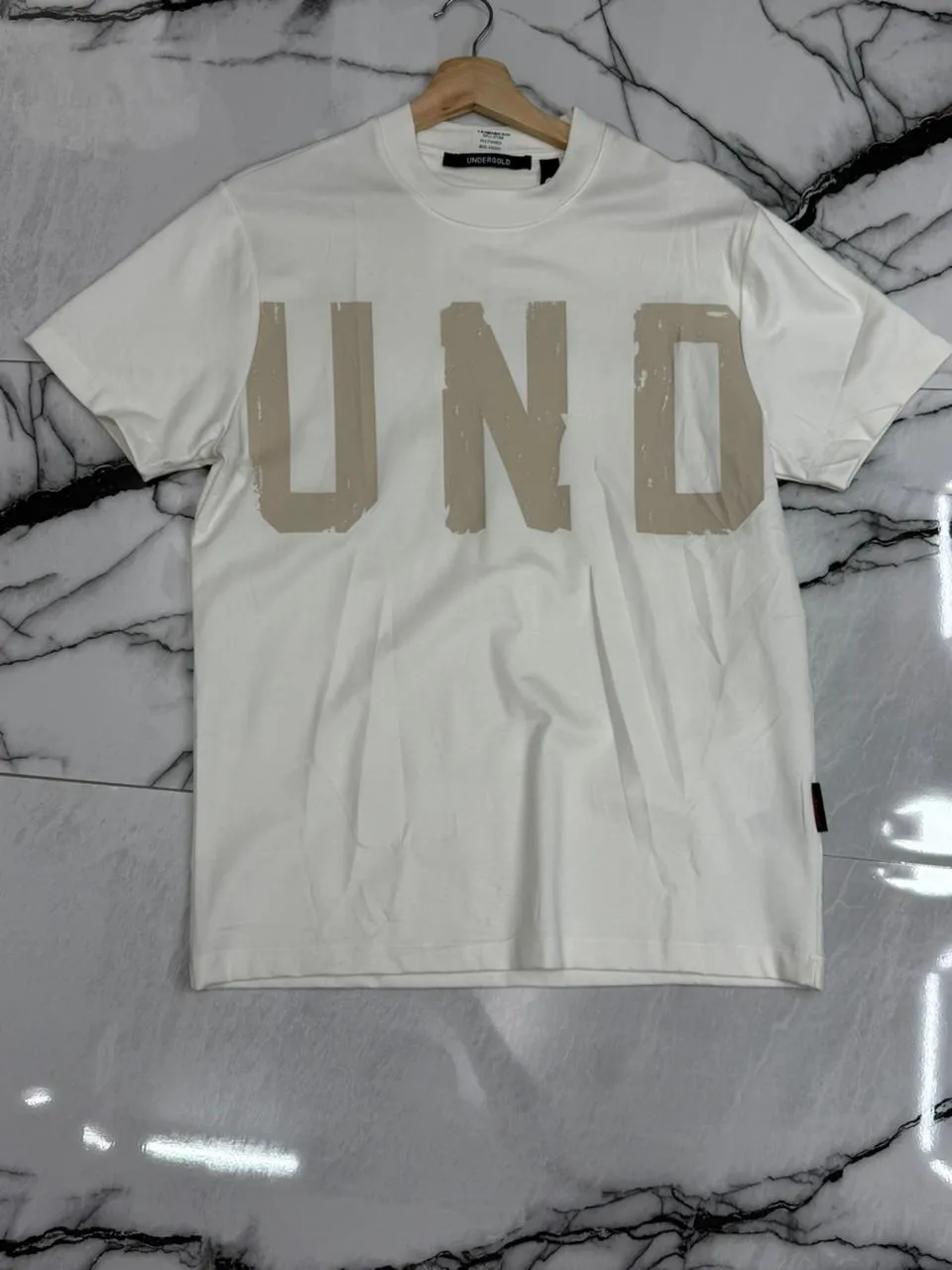 camiseta undergold 