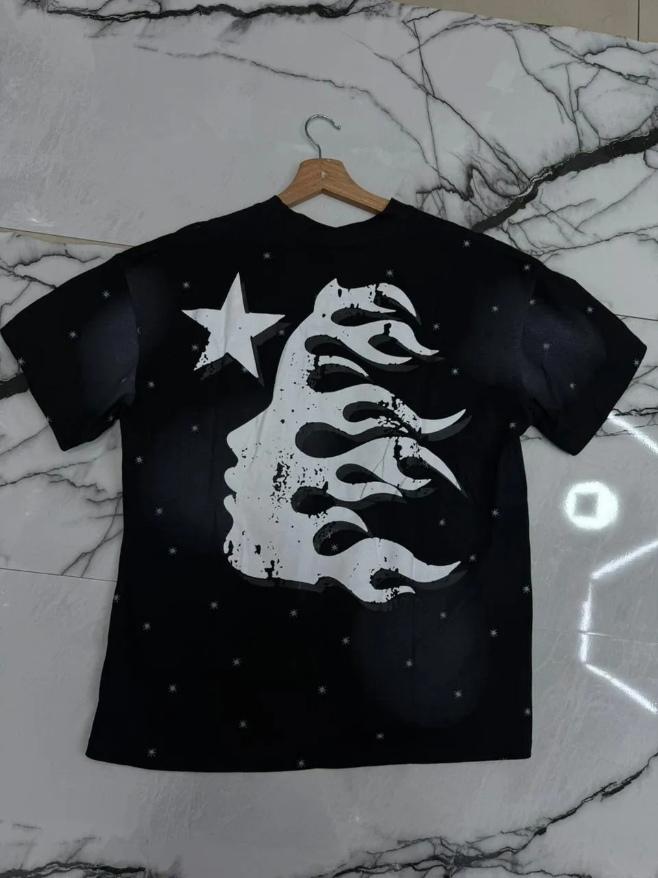 Camiseta Hellstar
